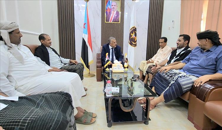 فريق التوجيه والرقابة الرئاسي وانتقالي المهرة يقفان على نتائج احتفالات الذكرى الـ62 لثورة 14 أكتوبر