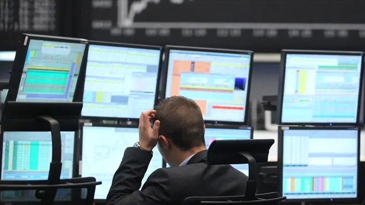 الأسهم الأوروبية تتجه لتسجيل أكبر انخفاض في 6 أسابيع بضغط من أسهم البنوك