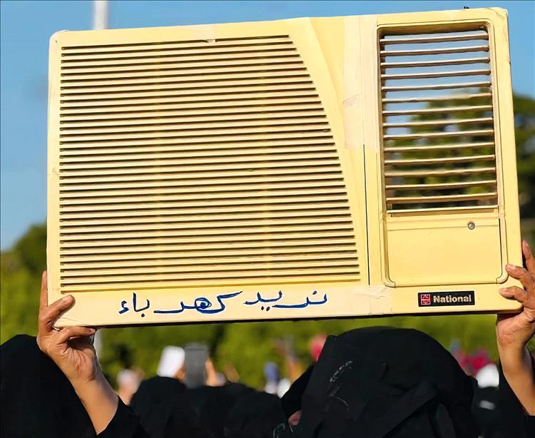 مواطنون في عدن يتساءلون: إلى متى ستظل أزمة الكهرباء قائمة؟
