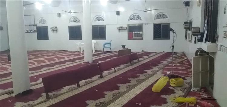 بتوجيهات مدير أوقاف شبوة.. نزول ميداني لتحديد اتجاه القبلة في مساجد مديرية الصعيد