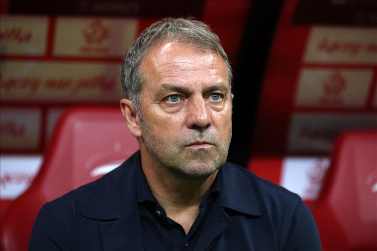 رسمياً.. فليك يغيب عن الكلاسيكو بعد رفض الاستئناف وبرشلونة يكلّف مساعده سورج بقيادة الفريق أمام ريال مدريد