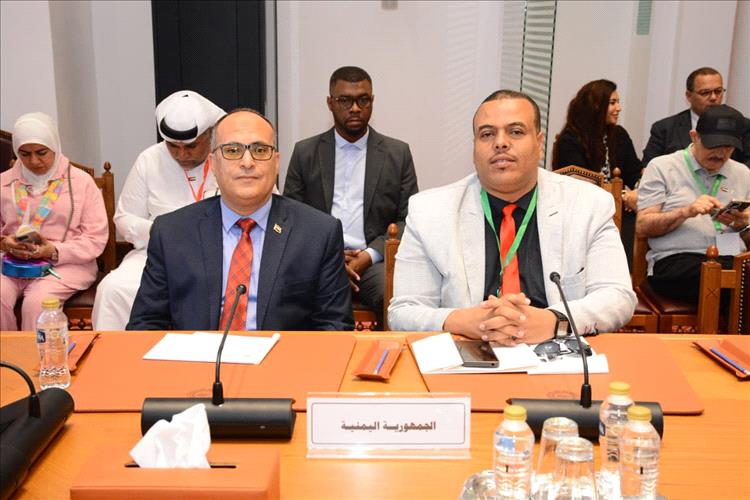 نائب رئيس دائرة العلاقات بالجامع الحضرمي يشارك في مؤتمر المجتمع المدني والشباب العربي بالقاهرة