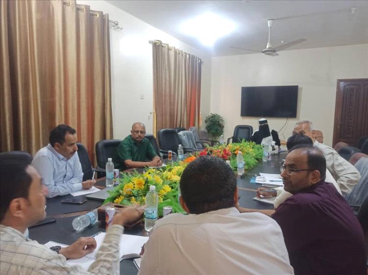 هيئة المواصفات تناقش إقرار مواصفة قياسية وطنية تتعلق بفترات صلاحية الأغذية