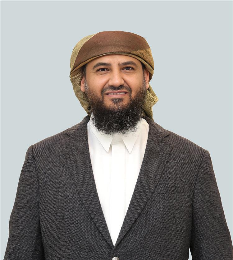 صحافي يوجه نداءً عاجلًا للعميد المحرمي للتدخل ووقف الجبايات على خط أبين الدولي