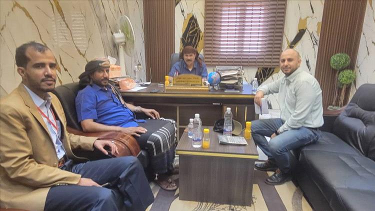 مدير مشروع تعزيز الحكم المحلي ودعم الاستقرار يلتقي بمدير صندوق النظافة والتحسين لمناقشة سبل التعاون و دعم الصندوق