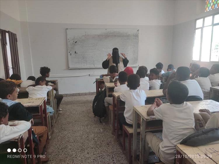 مؤسسة البركة للتنمية تقيم توعية حول أطفال الشوارع في مدرسة الميثاق