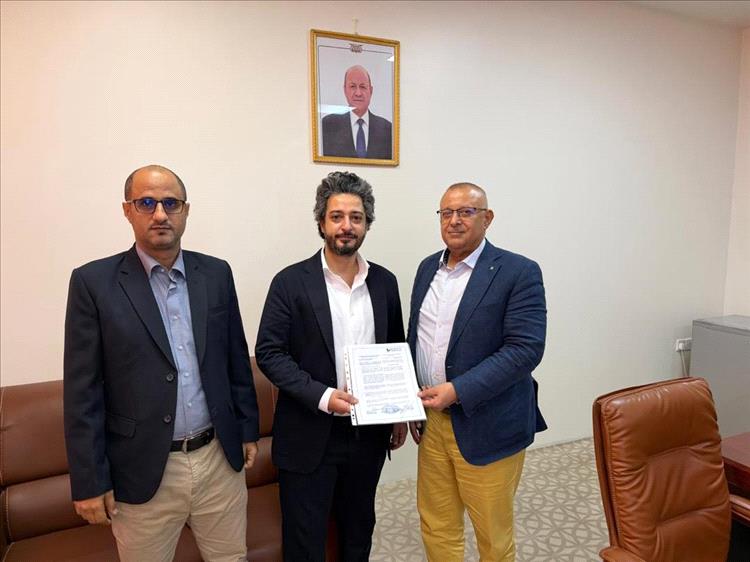 وزارة الاتصالات بعدن تمنح ترخيصًا رسميًا لشركة "أكسس تكنولوجي" لتقديم خدمات الأقمار الصناعية VSAT