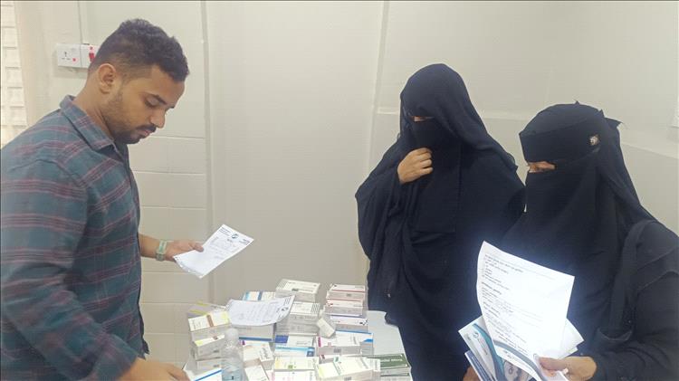 عيادات معاك تختتم المخيم الطبي المجاني لأمراض الضغط والسكري بعدن بمشاركة واسعة لأكثر من 270 مستفيدًا