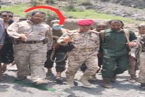 انشقاق قائد لواء حوثي وانضمامه إلى القوات الحكومية في تعز