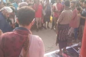 نائب يمني يهاجم الاعتقالات في عدن ويطالب بالإفراج عن مشاركين بتظاهرة سلمية