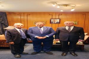 الرئيس علي ناصر محمد يلتقي السفير الروسي في القاهرة