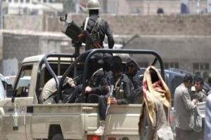 الحوثي يفرض إجراءات مشددة على صعدة ويهجر مئات العمال من المحافظات الأخرى