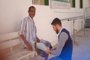 مركز الأطراف الصناعية وإعادة التأهيل بسيئون يواصل خدمة ضحايا الإعاقات والإصابات ويحقق إنجازات نوعية خلال الربع الثالث من 2025