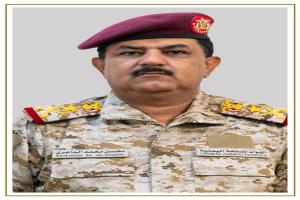 وزير الدفاع يعزي الاعلامي مرزوق الصيادي بوفاة والدته
