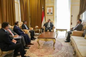 وزير الداخلية اللواء حيدان يبحث مع السفير الأمريكي لدى اليمن سُبل التعاون المشترك بين البلدين في المجال الأمني