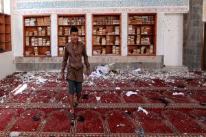 تقرير حقوقي: الحوثيون قتلوا 277 إماماً وخطيباً وأغلقوا مئات المساجد ومدارس القرآن