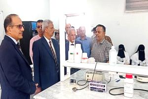 وزير الصحة يشيد بالجهود المحلية في تطوير المعهد العالي للعلوم الصحية بلحج