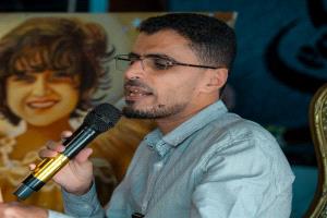 نجيب الكلدي يثير تساؤلات حول إجراءات شرطة السير بعدن: “فزاعة الحوش” أم تطبيق للنظام؟