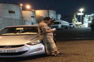 مدير كهرباء عدن يتحرك شخصيًا إلى أحور للإفراج عن مقطورات الوقود المحتجزة