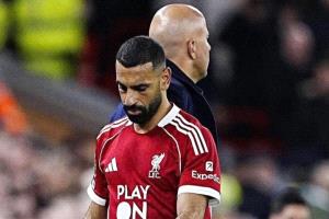 محمد صلاح يعيش أصعب فتراته مع ليفربول… أرقام صادمة ومقاعد الاحتياط تهدد مكانته