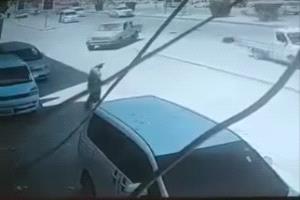 شبوة.. وفاة امرأتين بحادث دهس لطقم عسكري في عتق.. فيديو