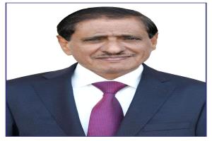 عضو مجلس القيادة الرئاسي البحسني يعزي الشيخ بقشان في وفاة الشيخ محمد سالم بقشان