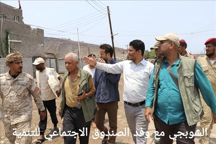 السلطة المحلية في  البريقة.. خلية نحل لانتشال وضع المدينة المأساوي من جراء تدفق مياه السيول