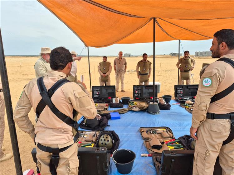 حجة.. البرنامج السعودي يعلن بدء عمليات نزع الألغام في ميدي بعد شهر من المسوحات