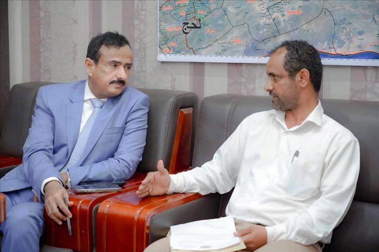 محافظ شبوة يتابع مشروع تأهيل 11 مستشفى بتمويل الإمارات