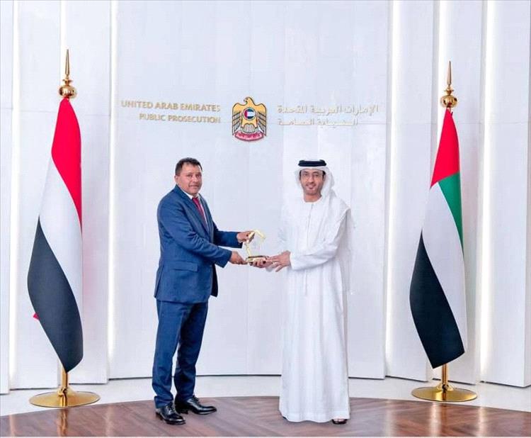 النائب العام يبحث مع نظيره الإماراتي تعزيز التعاون الثنائي في المجالات القانونية