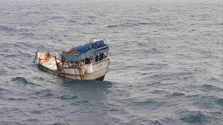 مطالبات عاجلة لإنقاذ سفينة صغيرة مفقودة في بحر العرب قبالة سقطرى