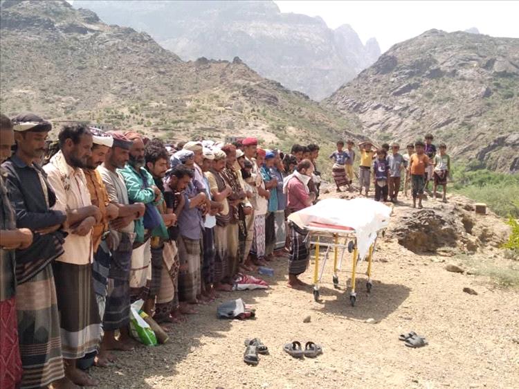 تشييع جنديين من أبطال اللواء السادس دعم وإسناد بمشاركة قائد اللواء