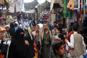 معاناة اليمن تتعاظم... القدرة الشرائية تنهار وشركات يترصّدها الإفلاس