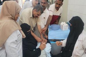 محلي المنصورة يدشن حملة التحصين ضد شلل الأطفال بالمديرية
