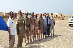 مدير عام ذو باب المندب يزور فريق مسام لنزع الألغام ومخلفات الحرب الحوثية في محيط المجمع الحكومي