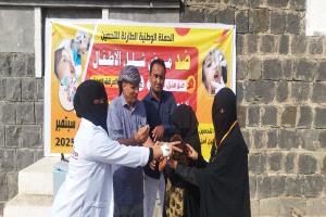 مدير عام مديرية ذو باب المندب يدشن الجولة الثانية لحملة التحصين ضد شلل الاطفال