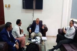 البيشي يناقش مع مؤسسة البصر الخيرية العالمية ترتيبات إطلاق المخيم النوعي للعيون في عدن