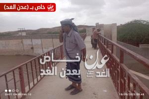 مدير عام أحور ومديرا الزراعة ووحدة الري يتفقدون بوابات سد فؤاد