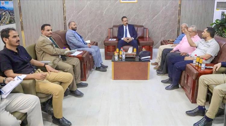 محافظ الضالع يبحث مع وزير التعليم العالي تفعيل إنشاء الجامعة ويبحث مع الأشغال أوضاع الطرق