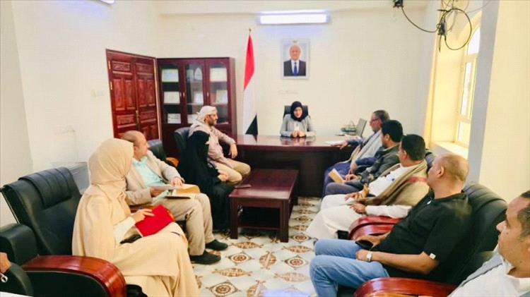 المقطري تؤكد العزم في تفعيل آليات تطبيق القانون وتعزيز حضوره في مختلف مؤسسات الدولة