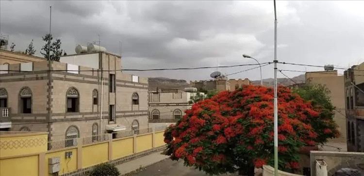 ذعر في صنعاء بعد أوامر حو_ثية بإخلاء حي سكني بالكامل تحسبًا لقصف جوي