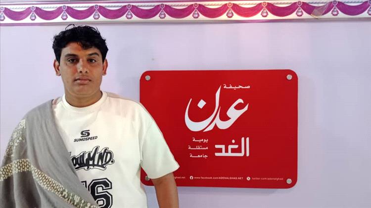 جندي في لواء النقل العام بعدن يشكو إيقاف راتبه ويناشد بإنصافه