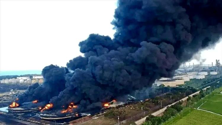 استهداف مصفاة الأحمدي في الكويت بهجوم مسيّر.. واحتواء الحرائق دون إصابات