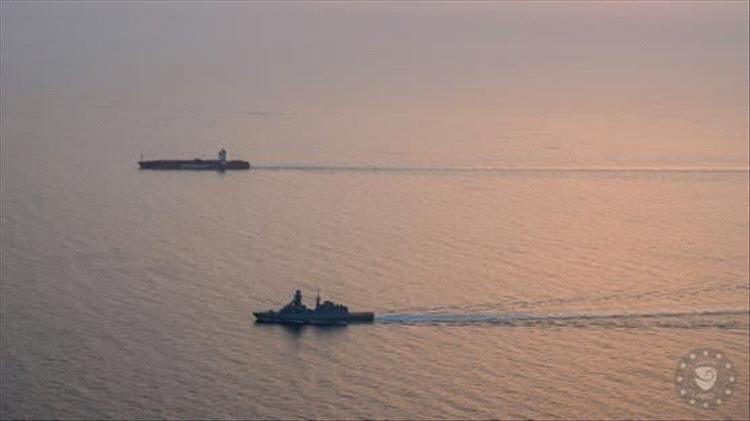 "أسبيدس" تعلن نجاح فرقاطتها الإيطالية في تأمين عبور سفن تجارية بالبحر الأحمر