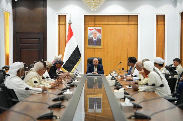 عضو مجلس القيادة سالم الخنبشي يعقد اجتماعاً موسعاً مع أعضاء مجلسي النواب والشورى وهيئة التوافق الحضرمي