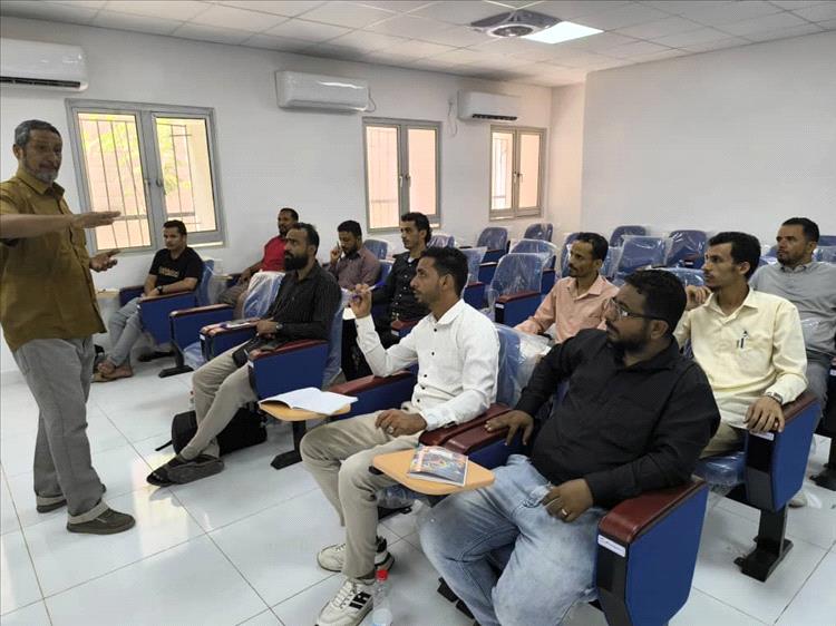تدشين الدراسة في مساقات البكالوريوس بمعهد الدكتور أمين ناشر العالي للعلوم الصحية بعدن