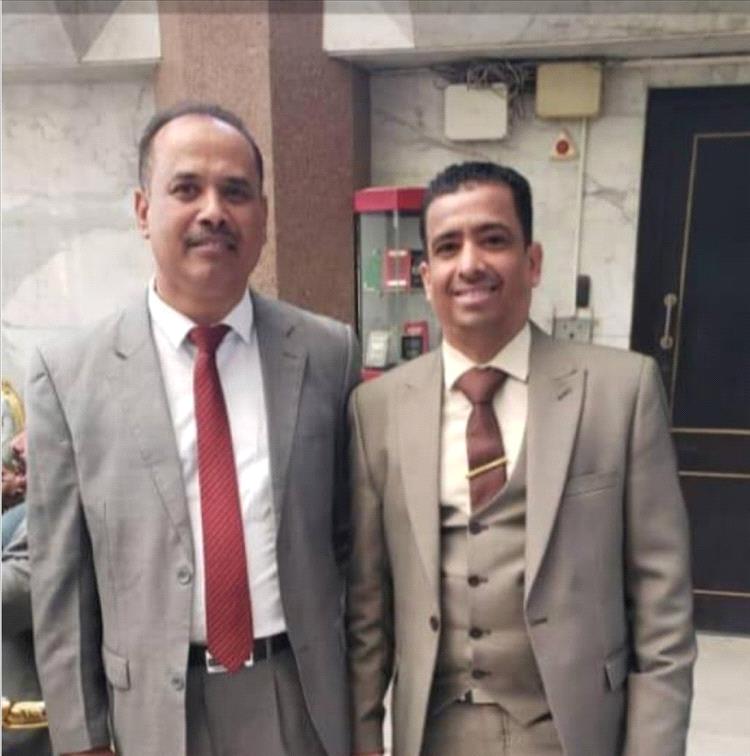 المستشار الثقافي يشيد بإنجاز الدكتوراه للباحث إبراهيم باوزير