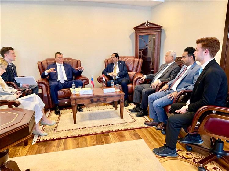 وزير الشباب والرياضة يبحث مع نظيره الروسي سبل تعزيز التعاون الثنائي