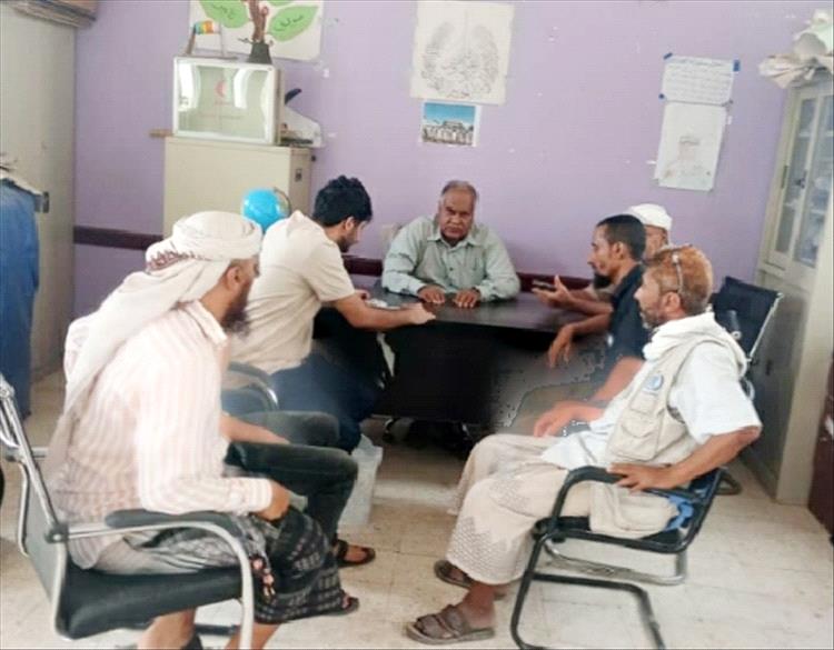 تربية تبن بلحج تُدشن عملية صرف منح التطوير المدرسي ل77 مدرسة بالمديرية