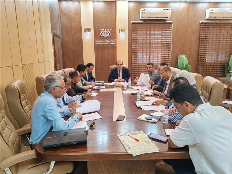 وزير الصحة يرأس اجتماع المجلس العام للمعاهد الصحية